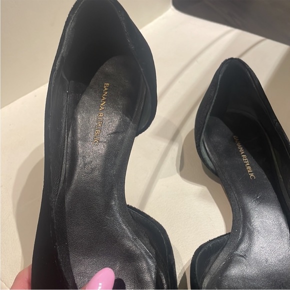 Banana Republic Black Pointy Flats - Picture 3 of 7